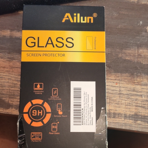 Ailun Black and Yellow Screen Protector for Cell Phones - Picture 1 of 6